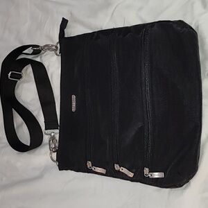 Baggallini Black Big Zipper Crossbody Bagg, Excellent Condition